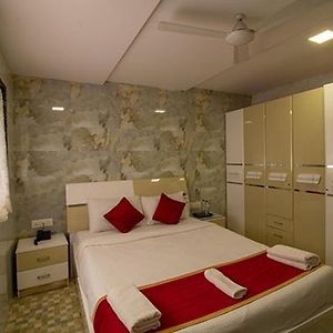 Deluxe Rooms